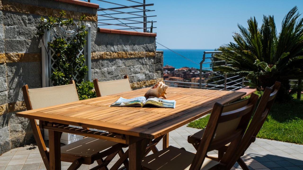 Italianway - Delle Ginestre 28 Apartment Marina dʼMarina dʼAndora Bagian luar foto