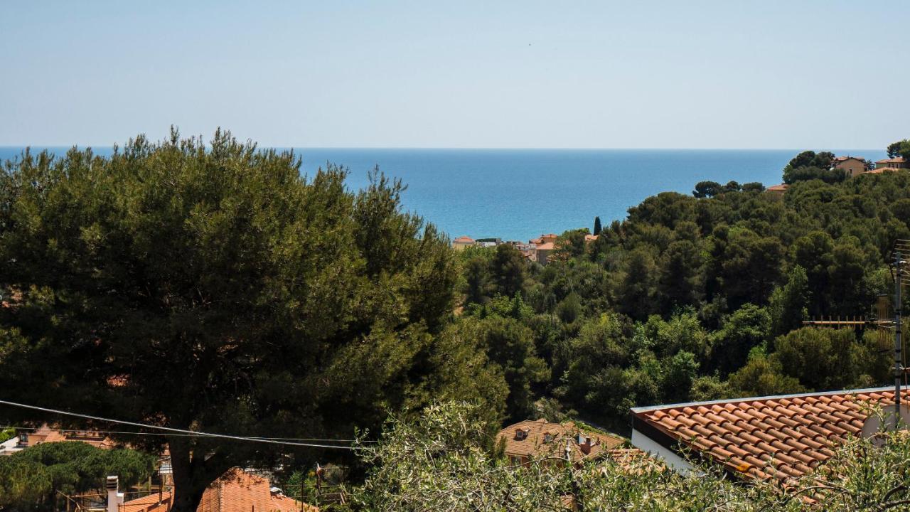 Italianway - Delle Ginestre 28 Apartment Marina dʼMarina dʼAndora Bagian luar foto